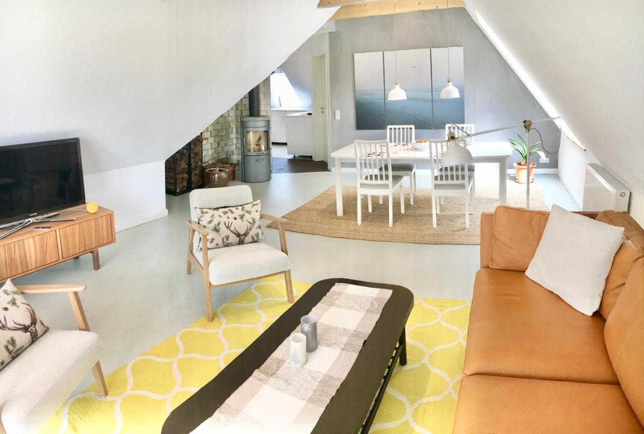Moorblick! Grosse Dachwohnung Mit Kamin Und Sauna Leck Exteriör bild